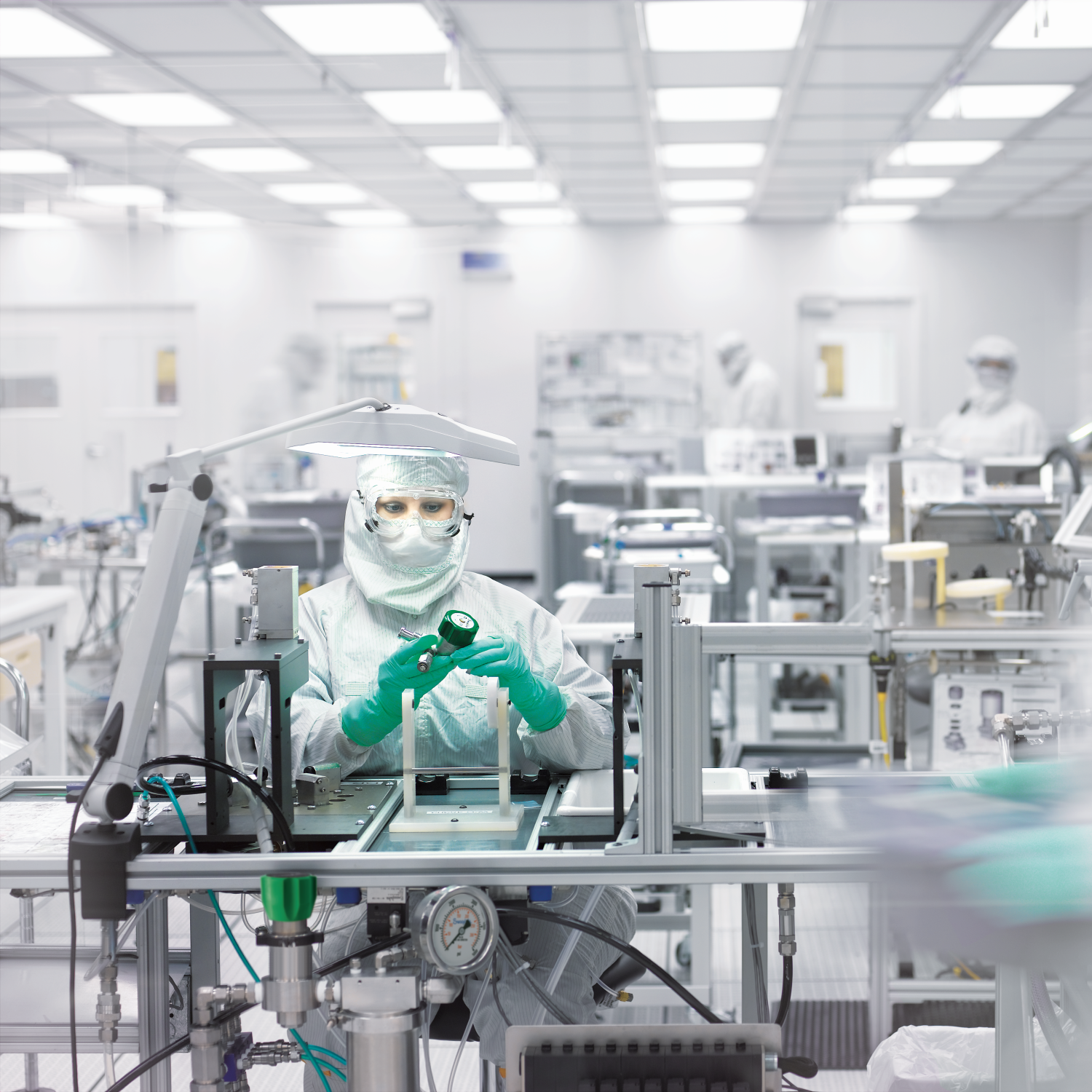 Photography-Associate Shop Floor Clean Room-2-1